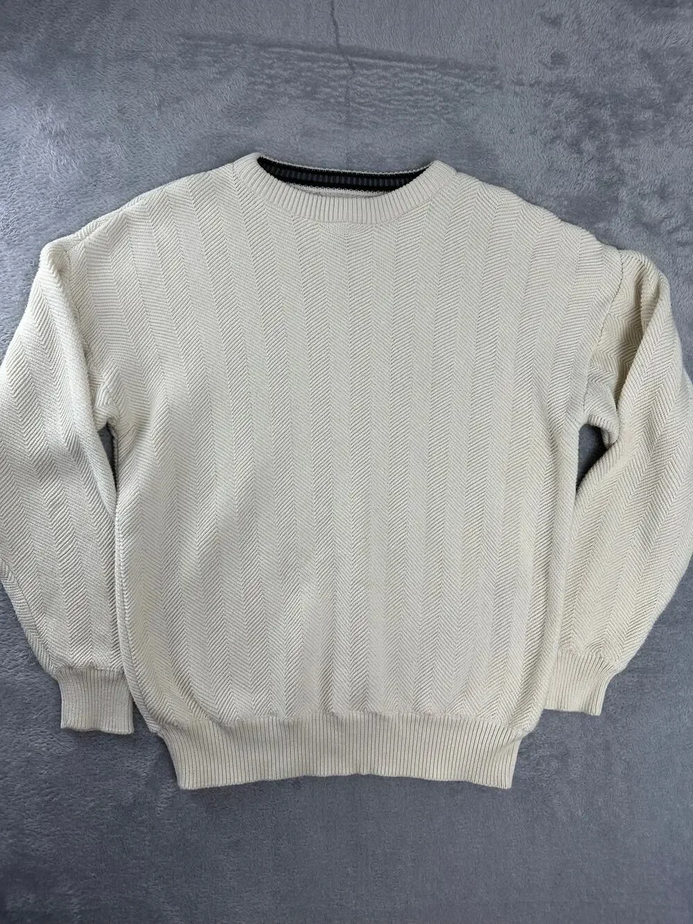 Vintage 90s Roundtree & Yorke Cream Heavy Textured Knit Crewneck Sweater Size L
